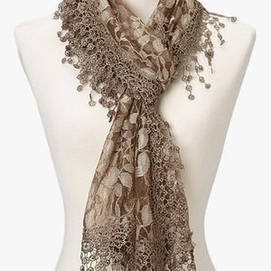 Lightweight scarf/shawl/headwrap